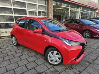 Toyota Aygo 1.0 VVT-i x-play limited Airco (bj 2016)