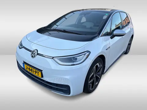 Volkswagen ID.3 First Plus 58 kWh / SoH 89% / Camera / Keyless / Matrix LED / Interieurvoorverwarmin