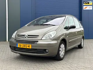 Citroen Xsara Picasso 1.6i-16V Image | Airco + Cruise control |