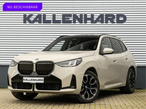 BMW X3 30e xDrive M-Sport Pro - Pano - Trekhaak - Stuurwiel Verwarmd