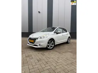 Peugeot 208 1.2 VTi 82pk 5Deurs 2014 NAP