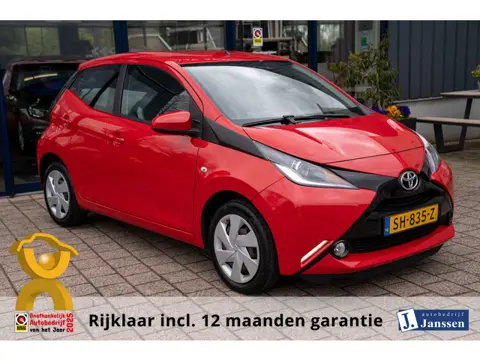 Toyota Aygo 1.0 VVT-i x-Nav | Prijs rijklaar incl. 12 mnd garantie | Bluetooth Usb Camera Airco