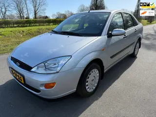 Ford Focus 1.6-16V Ghia NIEUWSTAAT