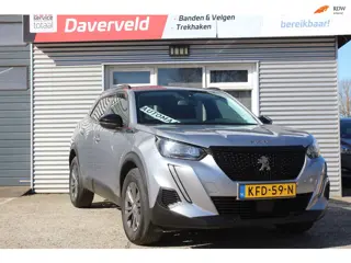 Peugeot 2008 1.2 PureTech Allure Pack 5-deurs Automaat, 29dkm!, netjes, vol opties zoals lane-assist