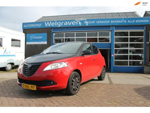Lancia Ypsilon 0.9 TwinAir S MomoDesign 1 eig. 81000 km