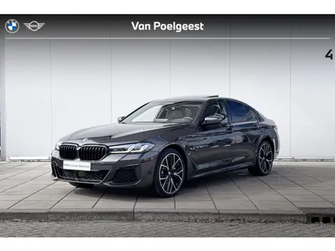 BMW 5 Serie Sedan 520e High Executive M-Sport 20 Inch / Stuurwielrand Verwarming / Automatische Acht