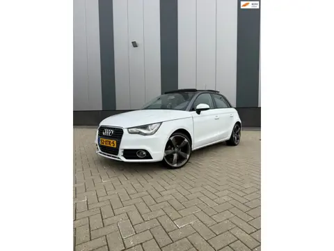 Audi A1 Sportback S-Line 1.2 TFSI 5Deurs | Panoramadak | Goed onderhouden | NAP