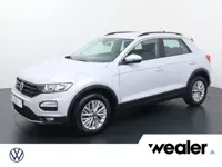 Volkswagen T-Roc 1.0 TSI Style | 110 PK | Achteruitrijcamera | Navigatiesysteem | Adaptive cruise co