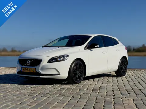 Volvo V40 2.0 T2 Kinetic|Cruise|Bluetooth|Grote Beurt|190PK!