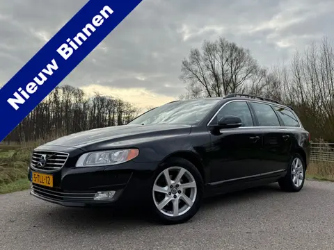 Volvo V70 1.6 T4 Nordic+ | 2e Eigenaar | Leder | Nieuwe Distributie | Bi-Xenon | Navi | Trekhaak | C
