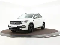 Volkswagen T-Cross 1.0 TSI 110PK DSG R-Line · Camera · Apple/Android Car Play · P-Sensoren · Stoelve