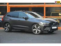 Volvo XC60 T8 Hybride AWD Plus Dark | Luchtvering | Head-Up | Panoramadak | 360° Camera | Trekhaak |