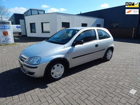 Opel Corsa 1.2-16V Rhythm 135.000 km !!