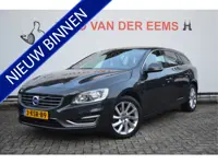 Volvo V60 1.6 T3 Summum NL-auto / Leder / Clima / Correct onderhouden