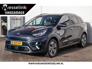 Kia e-Niro ExecutiveLine 64 kWh Trekhaak | SOH 100% | 3 Fase lader | Adapt Cruise | Lederen bekledin