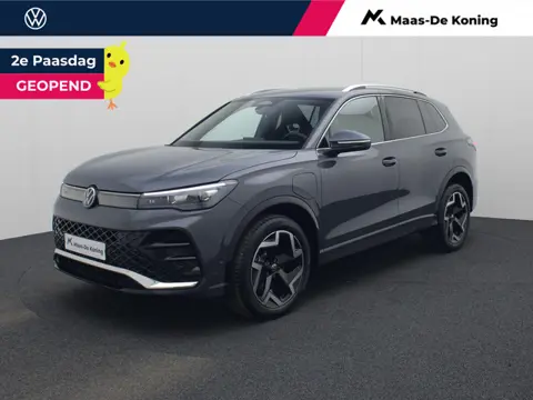 Volkswagen Tiguan 1.5eHybrid 200kW/272PK R-Line DSG  · Trekhaak · Massagefunctie · Garantie t/m 19-0