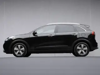 Kia Niro 1.6 GDi Hybrid DynamicLine Sport (APPLE CARPLAY,NAVI,CAMERA,PDC,CLIMATE,CRUISE,GETINT,LED,S