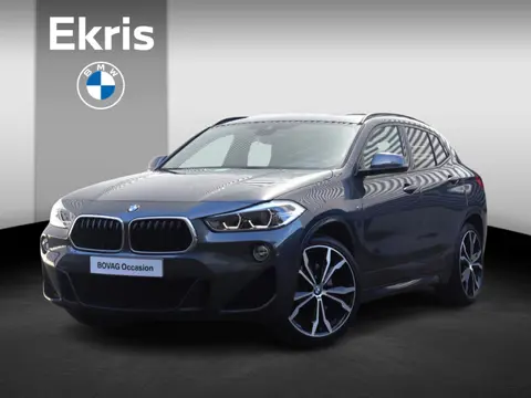 BMW X2 sDrive20i | High Executive | M Sportpakket | Panodak | Head-Up | Harman Kardon | Camera | Com
