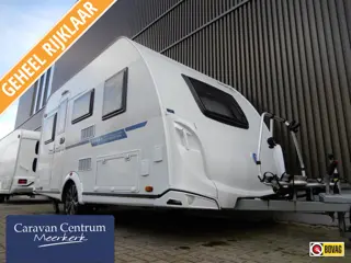 Knaus Sport Silver Selection 400 QD + Walker voortent