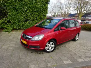 Opel Zafira 1.8 Executive MET APK AIRCO werkt goed