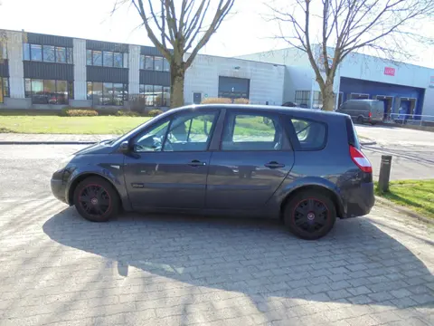 Renault Grand Scénic 2.0-16V Tech Line 7p.