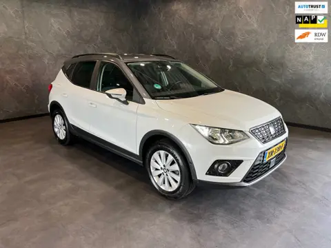 Seat Arona 1.0 TSI Style Business Intense CAMERA NAP