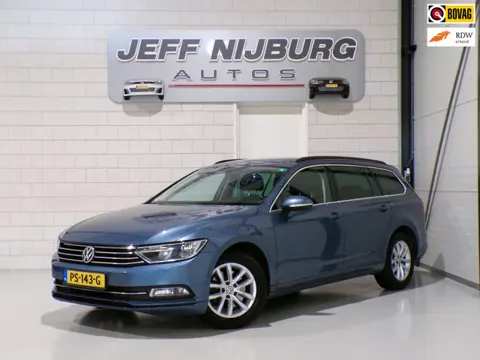 Volkswagen Passat Variant 1.4 TSI ACT Highline 150PK Stoelverwarming Keyless Parkeersensoren Comfort