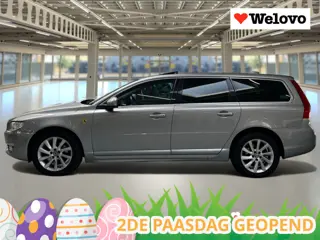 Volvo V70 2.0 D4 Summum Stoel koeling+verwarming, trekhaak, schuifdak...