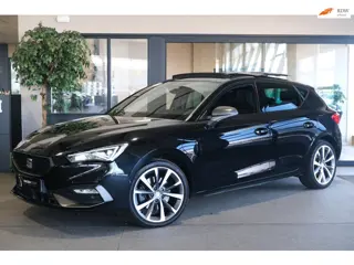 Seat Leon 1.4 TSI eHybrid PHEV FR 204PK Pano Navi Cam ACC Led