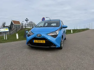 Toyota Aygo 1.0 VVT-i x-play limited bj2018/32500km/achteruitrij camera/cabrio