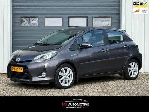 Toyota Yaris 1.5 Full Hybrid Dynamic 2e EIG / NAVI / CRUISE
