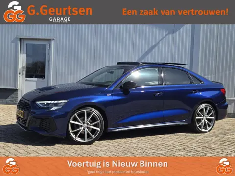 Audi A3 Limousine 35 TFSI S-Line Panoramadak, Rode Stiksels, Alcantara, Matrix, Virtual Cockpit,