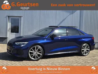 Audi A3 Limousine 35 TFSI S-Line Panoramadak, Rode Stiksels, Alcantara, Matrix, Virtual Cockpit,