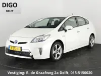 Toyota Prius 1.8 Plug-in Aspiration | Dealer onderhouden | Navigatie | Trekhaak | Stoelverwarming