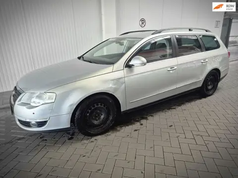Volkswagen Passat Variant 2.0 FSI-Airco-Automaat-Rijdt perfect
