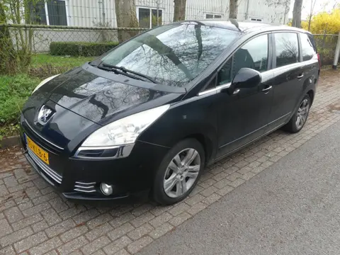 Peugeot 5008 1.6 VTi ST Premiere - 7 persoons - EXPORT