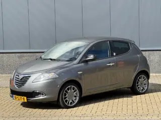 Lancia Ypsilon 0.9 TwinAir Platinum (bj 2011, automaat)