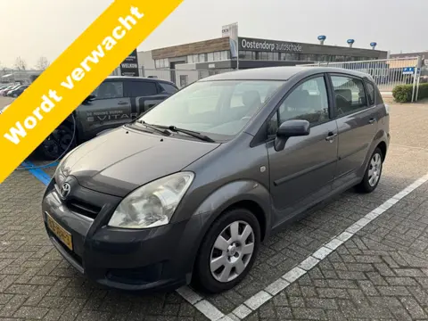 Toyota Verso 1.6 VVT-i Terra (bj 2009)
