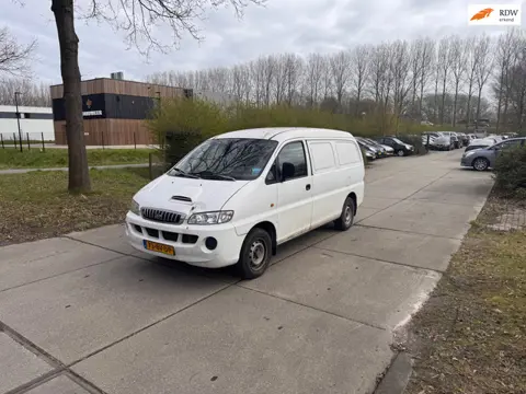 Hyundai H 200 2.5 TCI lang Lang