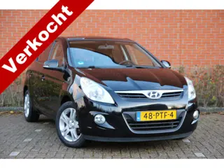 Hyundai i20 1.2i 77pk i-Motion | NL-auto | 5 deuren | Airco | Licht. velgen | Elek. ramen | Metallic