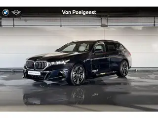 BMW 5 Serie Touring 530e | M Sportpakket | Innovation Pack | Travel Pack | Comfort Pack | Trekhaak
