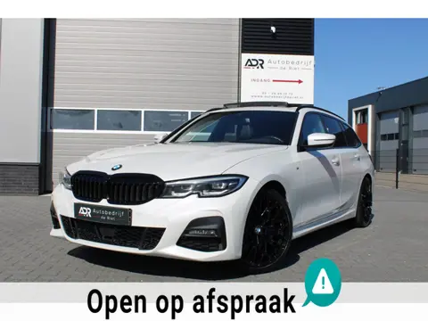 BMW 3-serie Touring 330i High Executive Edition /19'' / PANO / FULL LED/BOM VOLL