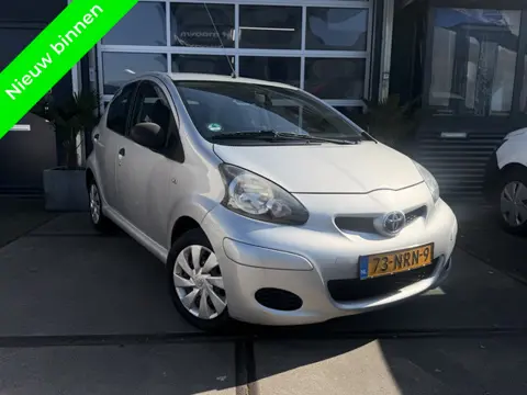 Toyota Aygo 1.0-12V Access Airco 5drs NAP! Inruil mogelijk!