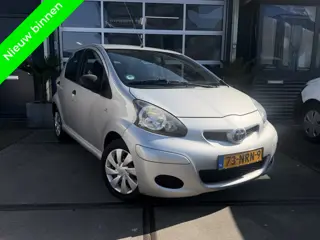 Toyota Aygo 1.0-12V Access Airco 5drs NAP! Inruil mogelijk!