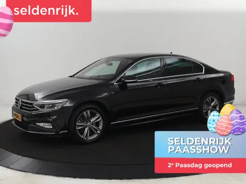 Volkswagen Passat 2.0 TSI R Line | 190pk | Trekhaak |  Leder/Alcantara | Stoelverwarming | Camera | 