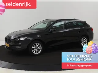 SEAT Leon 1.0 TSI Style Intens | Trekhaak | Camera |  Carplay | Navigatie | Adaptive cruise | DAB | 