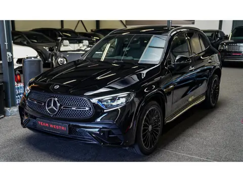 Mercedes-Benz GLC-klasse 400e | 381pk | AMG Pakket | Panoramadak | BTW INCL | Luchtvering | 4-wielbe