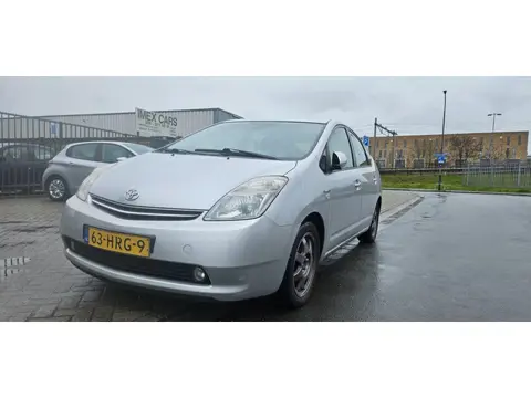 Toyota Prius 1.5 VVT-i Business Edition ..OP AFSPRAAK BELLEN AUB.