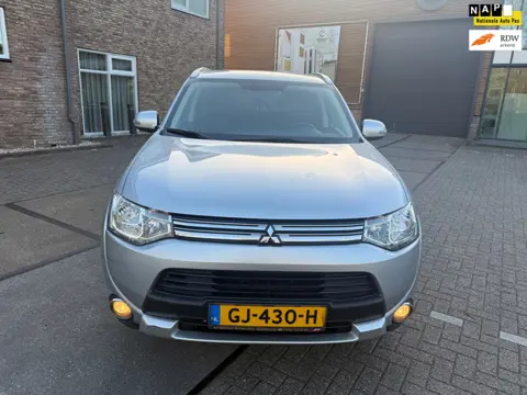 Mitsubishi Outlander 2.0 PHEV Business Edition X-Line