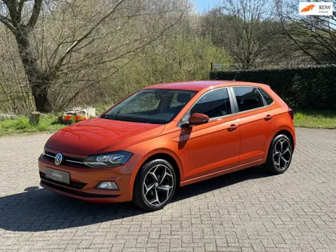 Volkswagen Polo 1.0 Comfortline R-LINE VELGEN I UNIEKE KLEUR I NWE APK I CRUISE